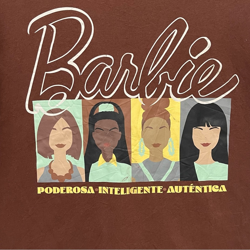 Barbie Graphic Tee Poderosa, Inteligente, Auténtica & Fierce Size XL Empowerment
